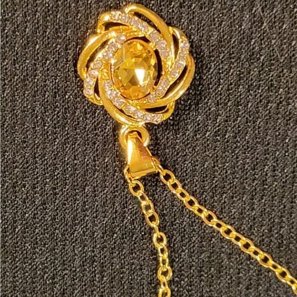 18K Yellow Gold Diamond Flower on Diamond by The Yard  Ladies Golden Simulated Diamond spiral flower necklace